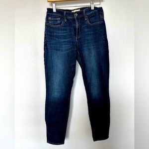 Gap True Skinny Jeans